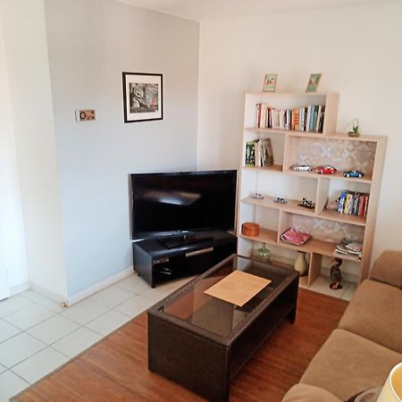 Appartement F2 41M2 圣西普里安 外观 照片